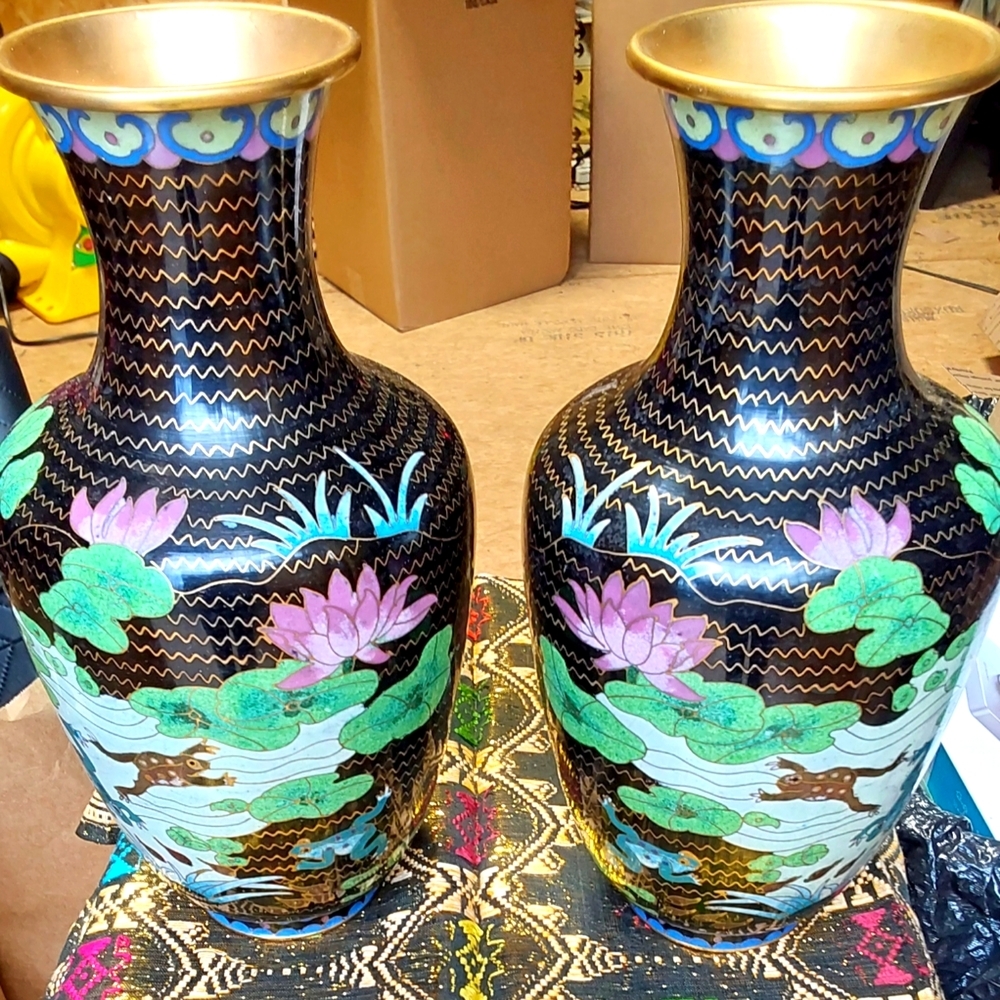 Cloisinne Elegant Floral Patterned Vases